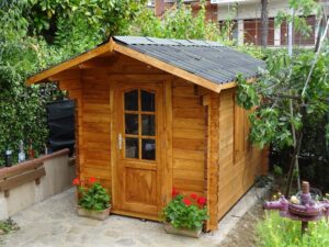 Casetta in legno 2x3 (34mm) con porta singola e finestra laterale