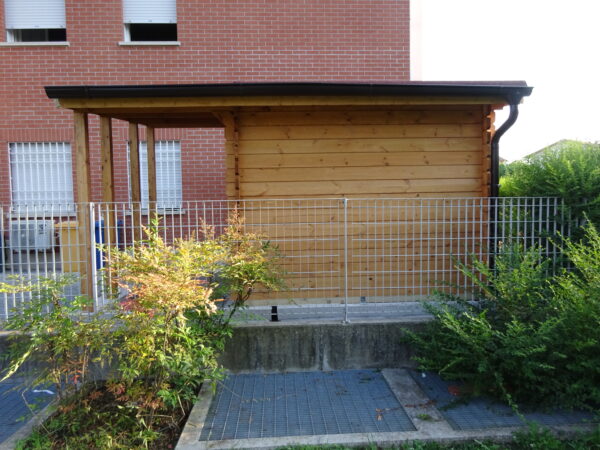 Casetta in legno 2,5x2,5 (34mm)_porta doppia monofalda