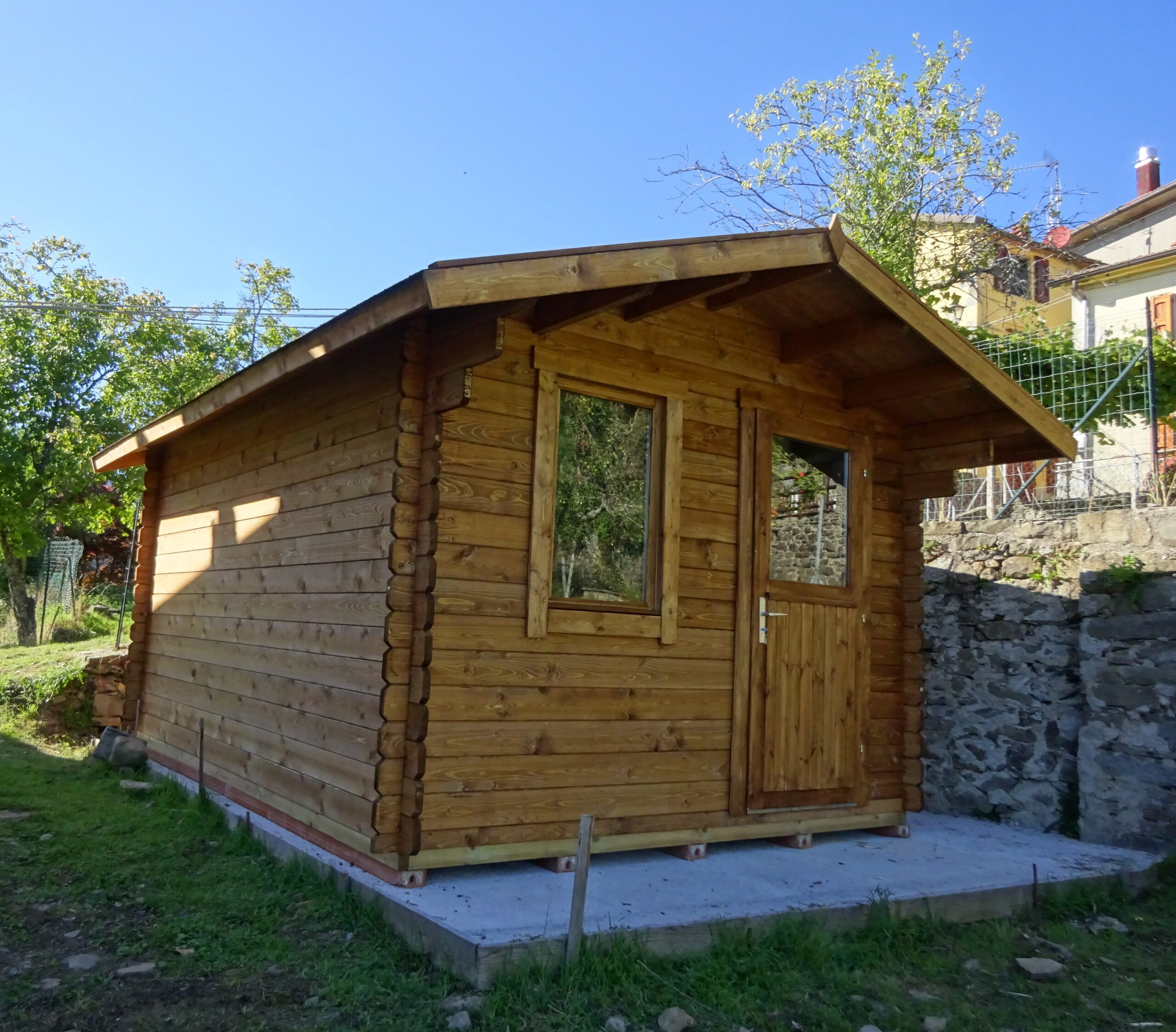 Casetta in legno 3x4 (34mm) con porta singola e finestra