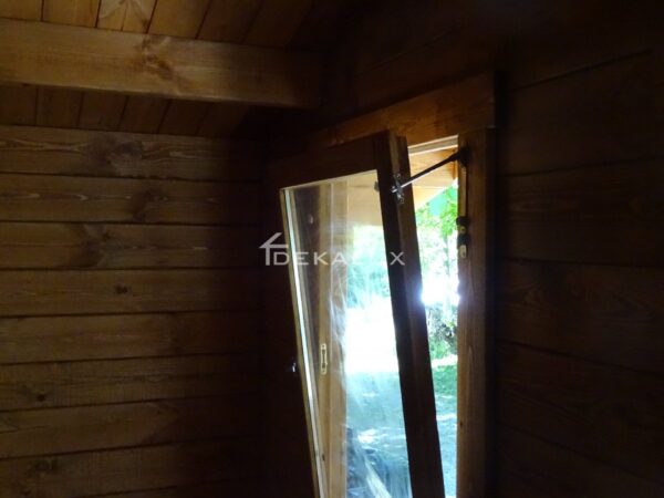 Casetta in legno 3x4 (34mm) con porta singola e finestra