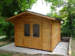 Casetta in legno 3x3 (34mm) con porta doppia