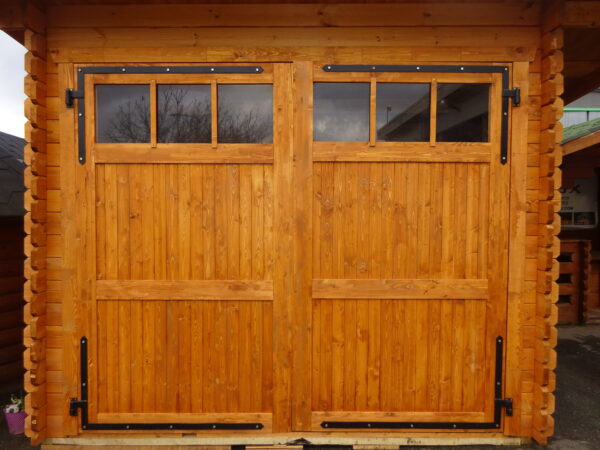 OFFERTA - Garage in legno 3x5 (44mm) chiavi in mano