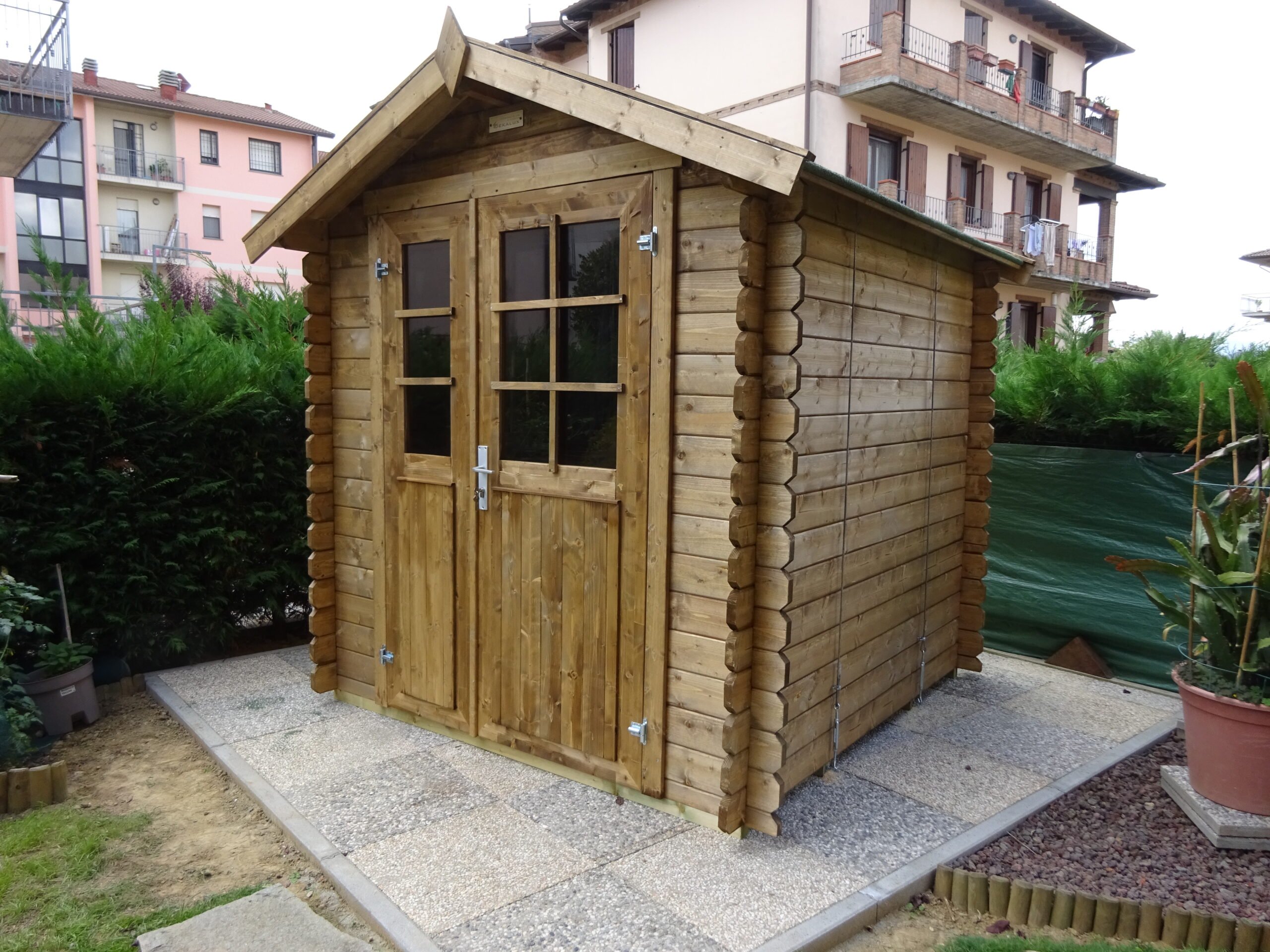 Casetta in legno 2x2 (1,9x1,9) - 28mm con porta doppia