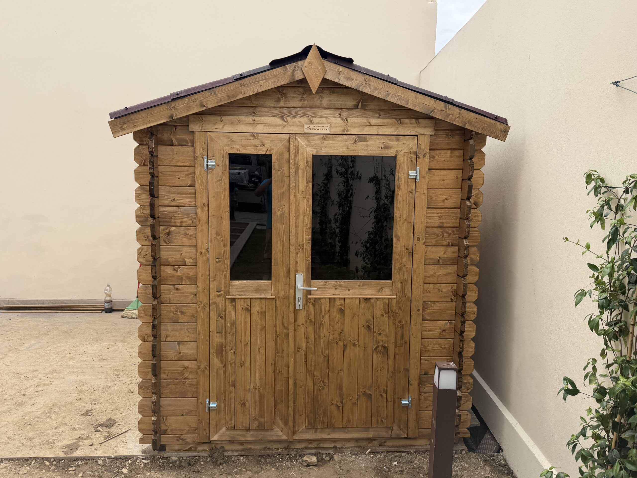 Casetta in legno 1,8x2,8 (2x3) 28mm con porta doppia